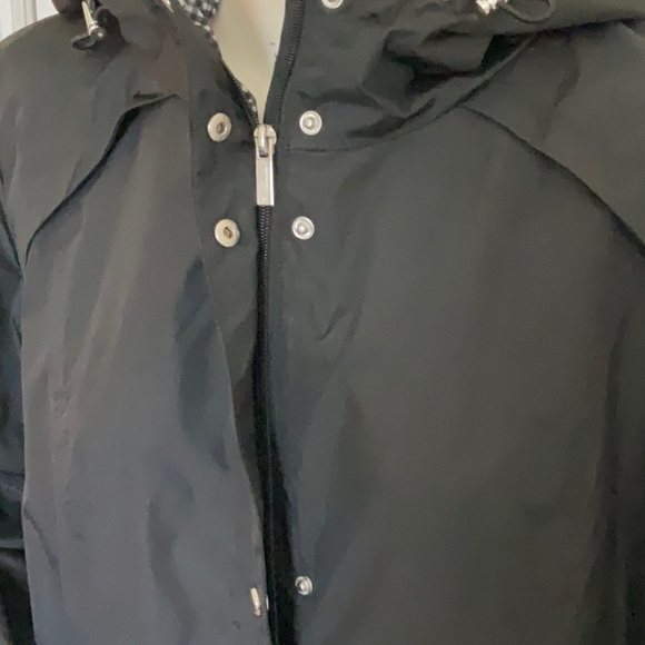 NWOT SUSAN GRAVER RAIN Coat - Picture 4 of 14